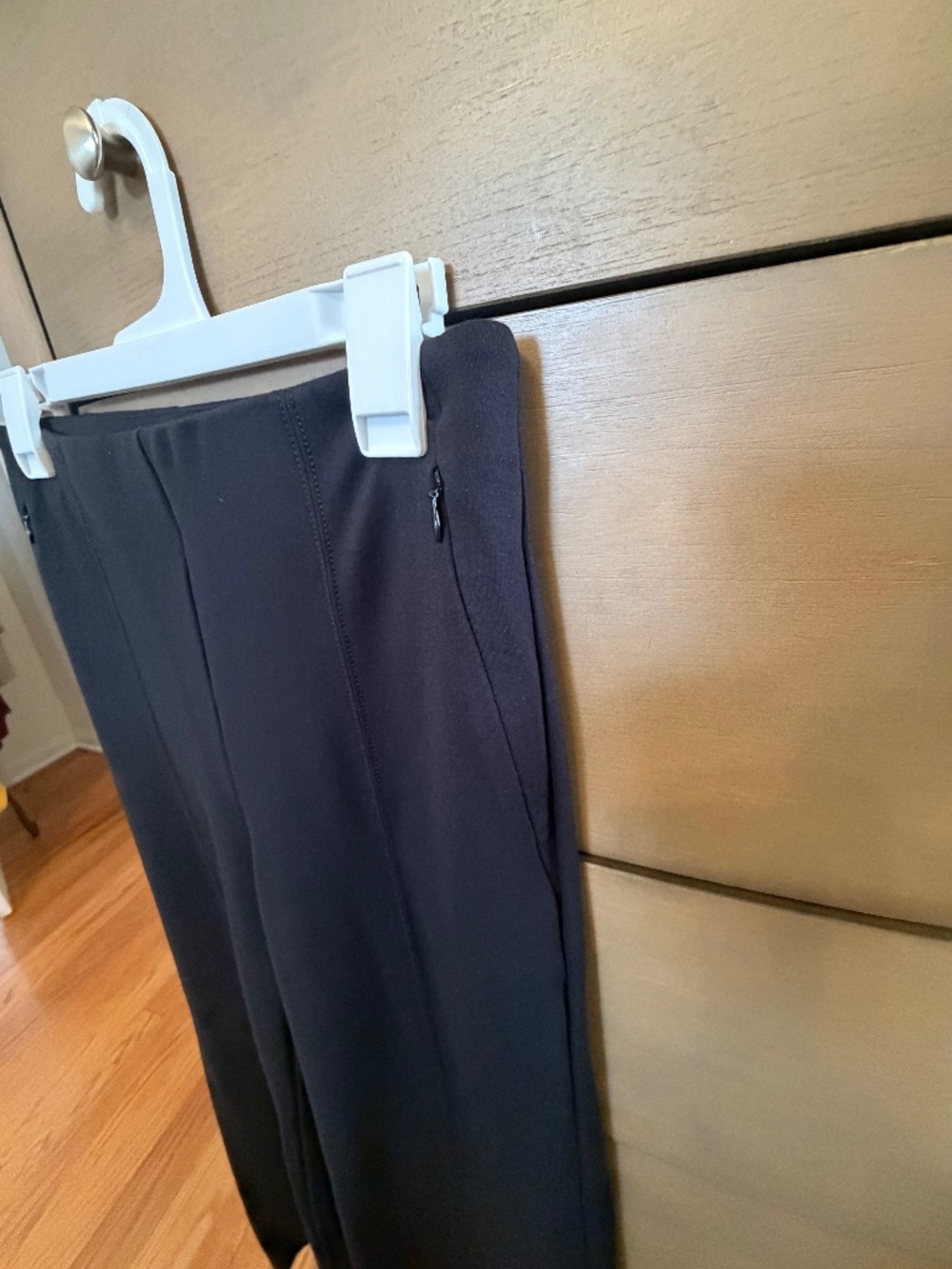 LOFT Black Wide Leg Pants - Picture 4 of 8